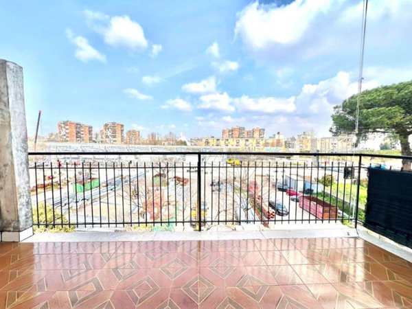 appartamento in vendita a Napoli in zona Piscinola