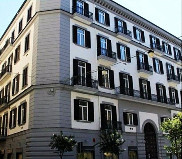 appartamento in vendita a Napoli in zona Mercato