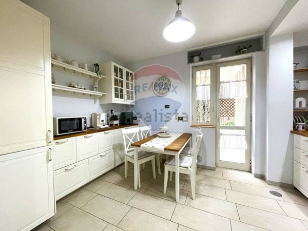 appartamento in vendita a Napoli in zona Arenella