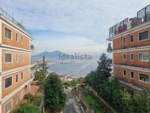 appartamento in vendita a Napoli in zona Posillipo