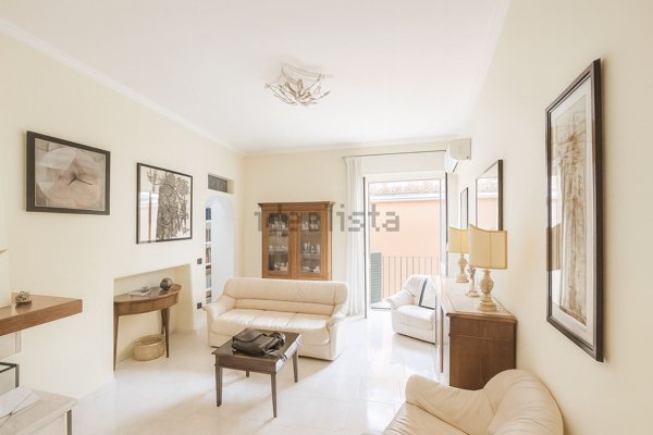 appartamento in vendita a Napoli in zona Soccavo