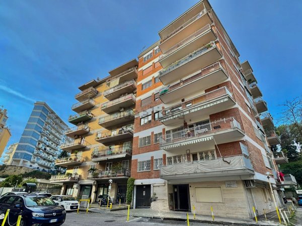 appartamento in vendita a Napoli in zona Arenella