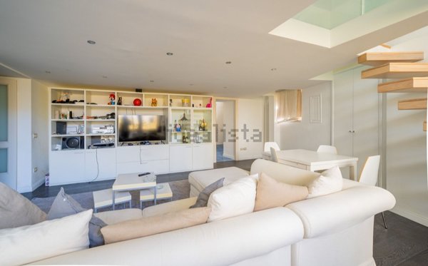 appartamento in vendita a Napoli in zona Chiaia