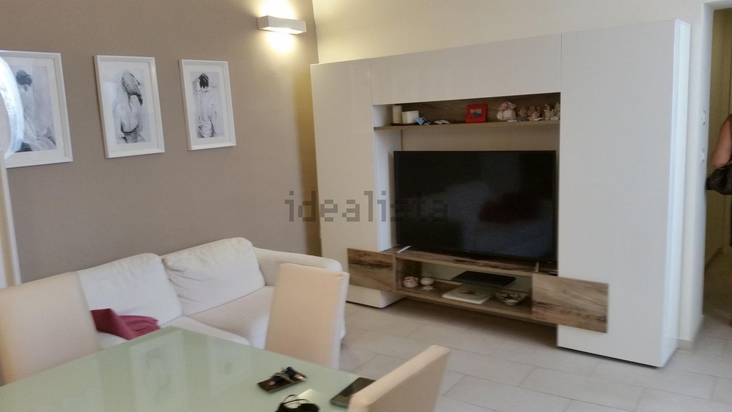 appartamento in vendita a Napoli in zona Chiaia