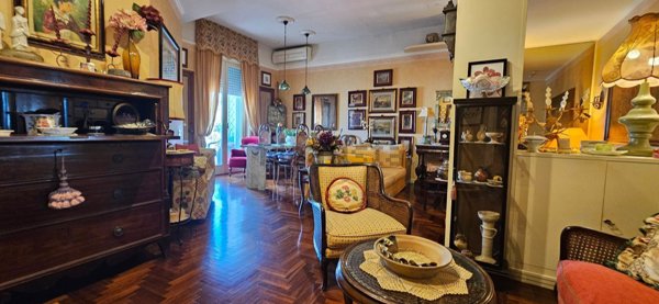 appartamento in vendita a Napoli in zona Arenella