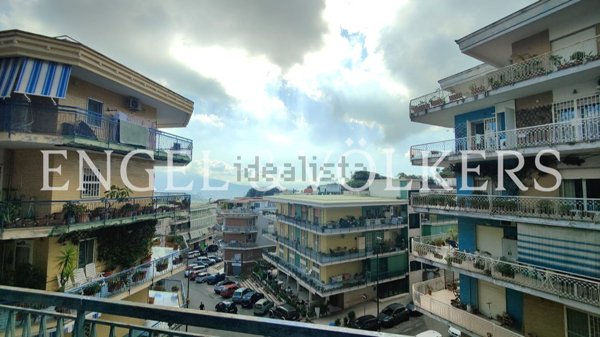 appartamento in vendita a Napoli in zona Capodimonte / Colli Aminei