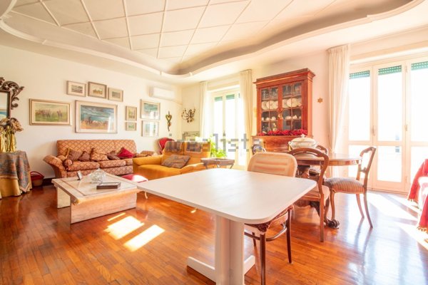 appartamento in vendita a Napoli in zona Vomero