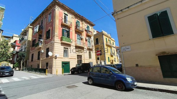 appartamento in vendita a Napoli in zona Bagnoli