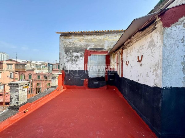 appartamento in vendita a Napoli in zona Stella
