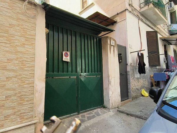 appartamento in vendita a Napoli in zona Bagnoli
