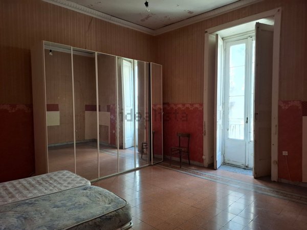appartamento in vendita a Napoli in zona San Lorenzo