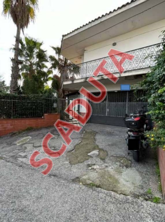 casa indipendente in vendita a Napoli