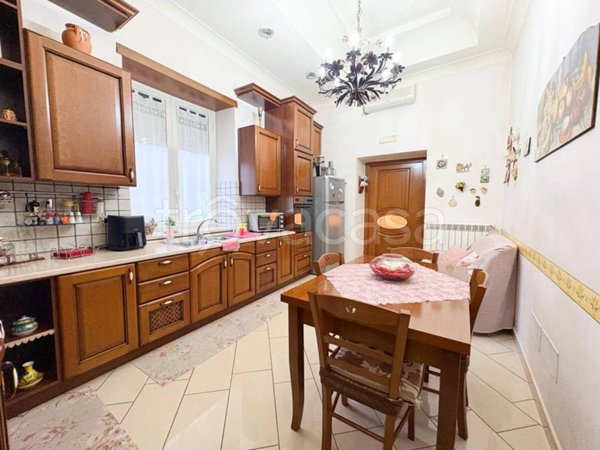 appartamento in vendita a Napoli in zona Stella