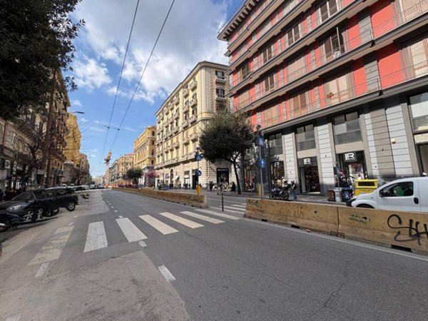 appartamento in vendita a Napoli in zona Pendino / San Giuseppe