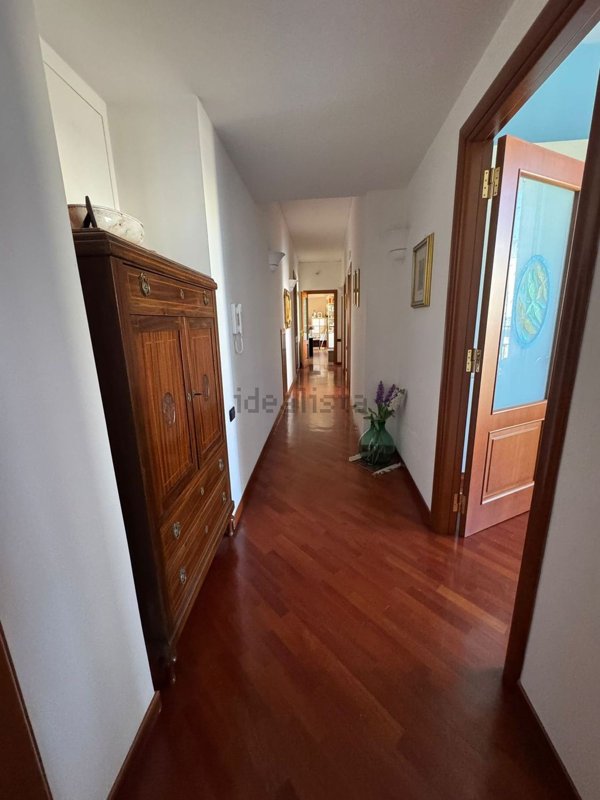 appartamento in vendita a Napoli in zona Pendino / San Giuseppe