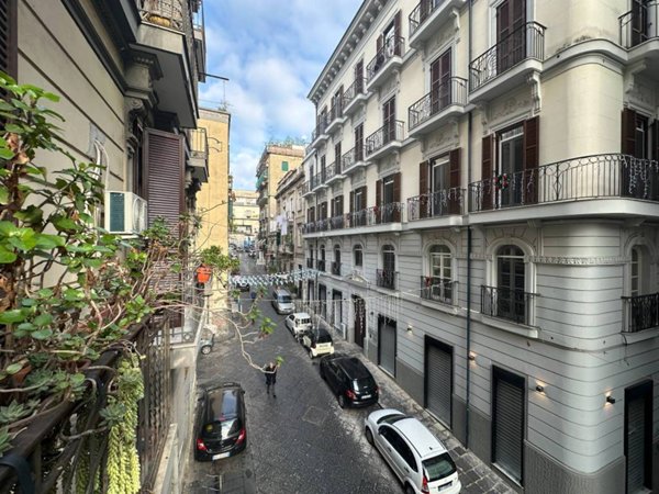 appartamento in vendita a Napoli in zona Pendino / San Giuseppe