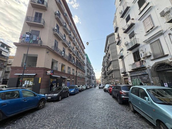 appartamento in vendita a Napoli in zona Arenella