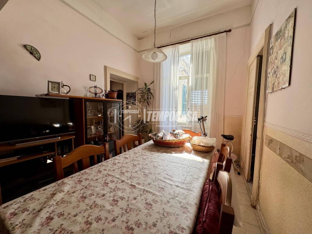 appartamento in vendita a Napoli in zona Bagnoli