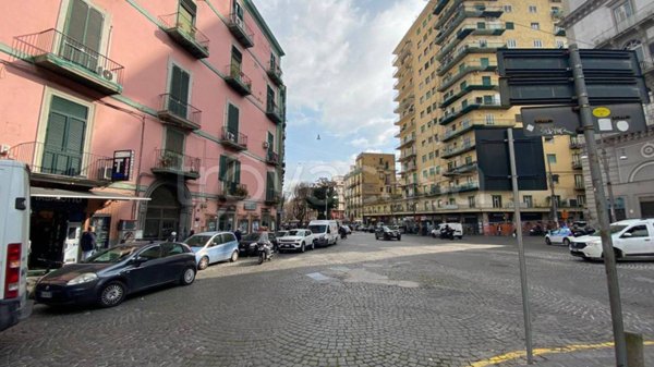 appartamento in vendita a Napoli in zona Stella
