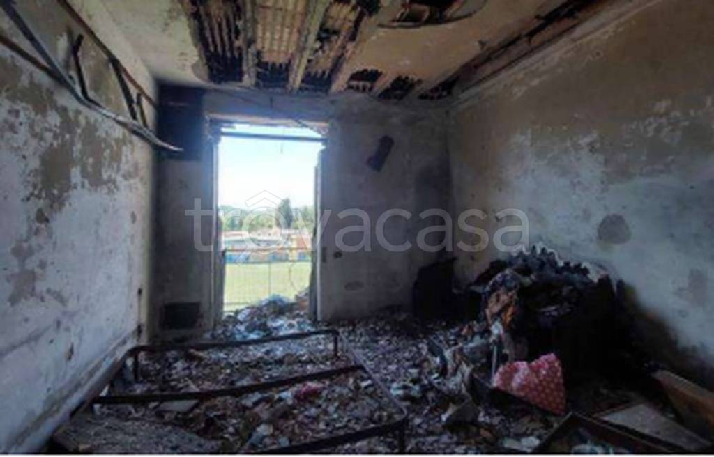 appartamento in vendita a Napoli in zona Pianura