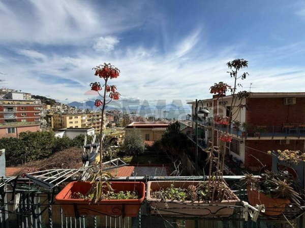 appartamento in vendita a Napoli in zona Vomero