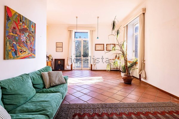 appartamento in vendita a Napoli in zona Posillipo