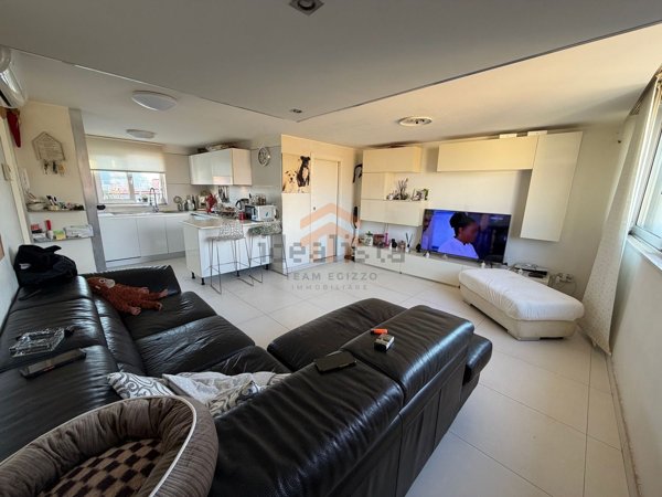 appartamento in vendita a Napoli in zona Bagnoli