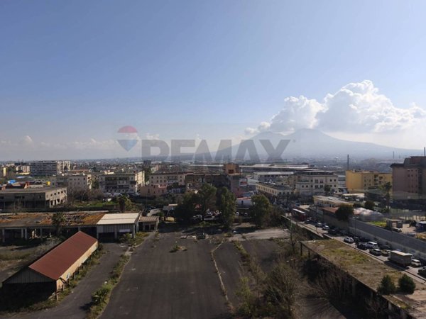 appartamento in vendita a Napoli in zona Zona Industriale-Ferrovia