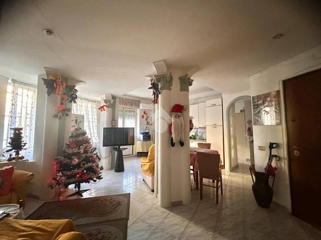 appartamento in vendita a Napoli in zona Capodichino