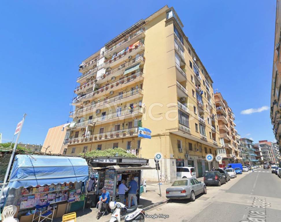 appartamento in vendita a Napoli in zona Bagnoli