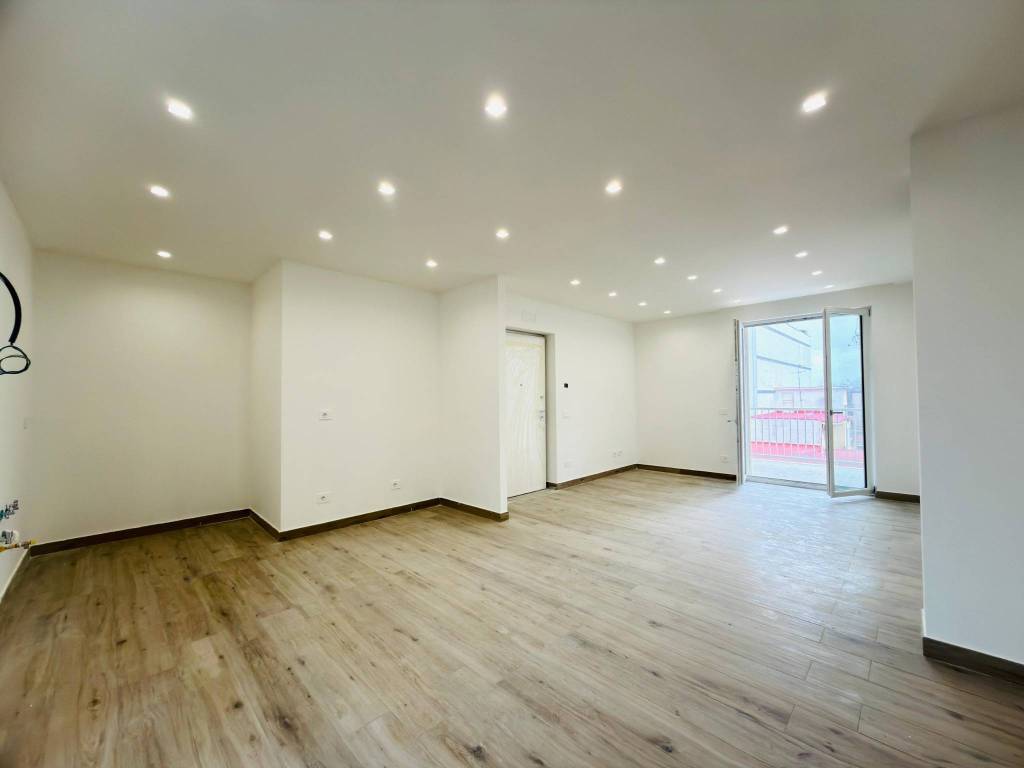 appartamento in vendita a Napoli in zona Secondigliano