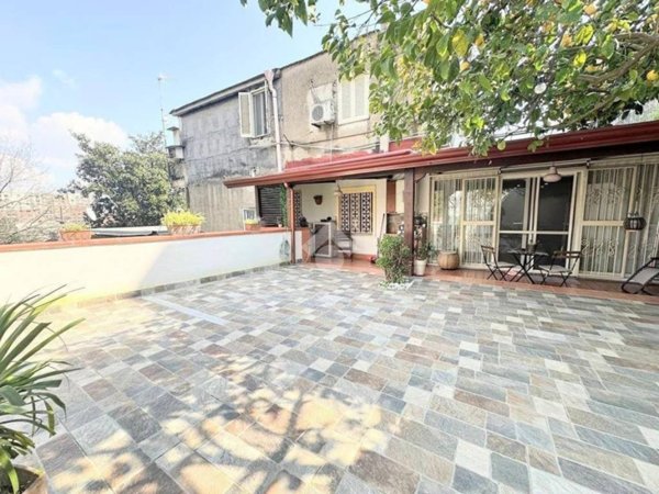 appartamento in vendita a Napoli in zona San Pietro a Patierno