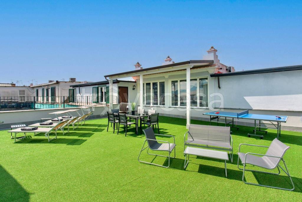 negozio in vendita a Napoli in zona Vicaria