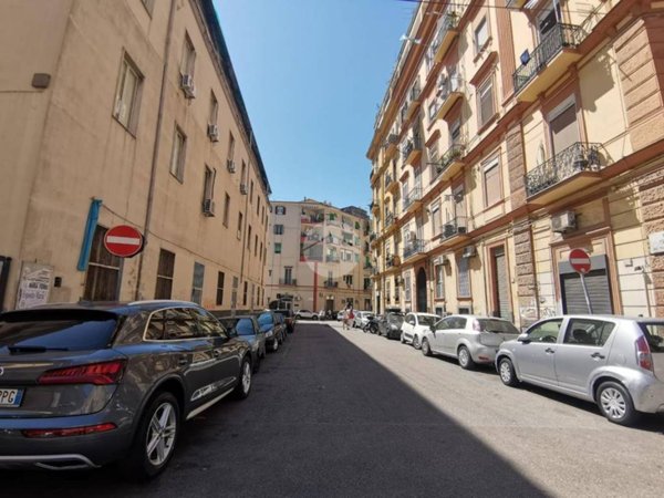 appartamento in vendita a Napoli