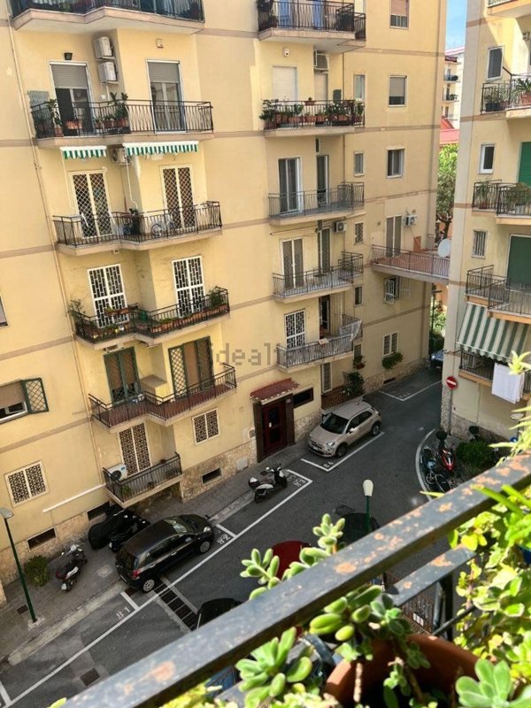 appartamento in vendita a Napoli in zona Arenella
