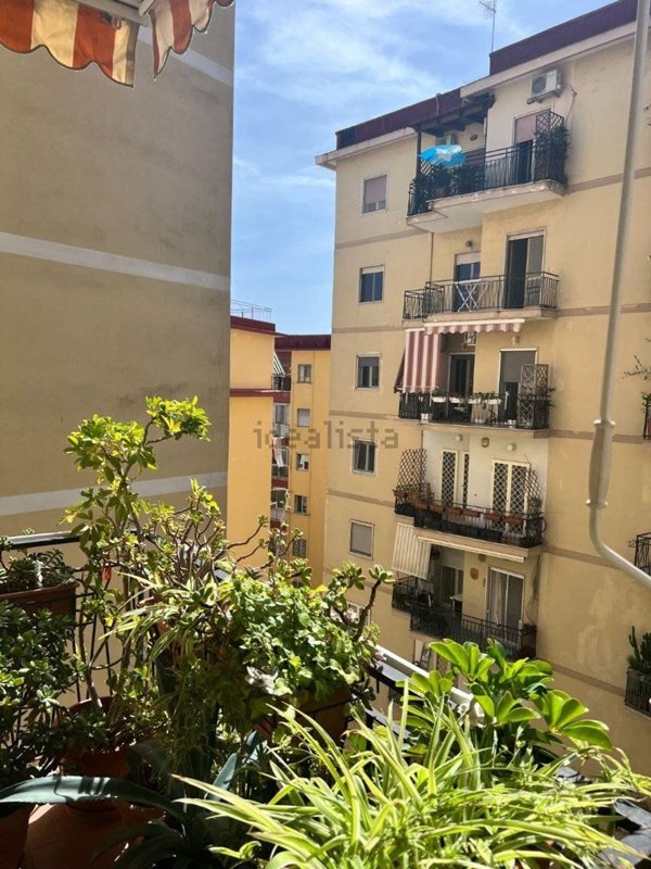appartamento in vendita a Napoli in zona Arenella