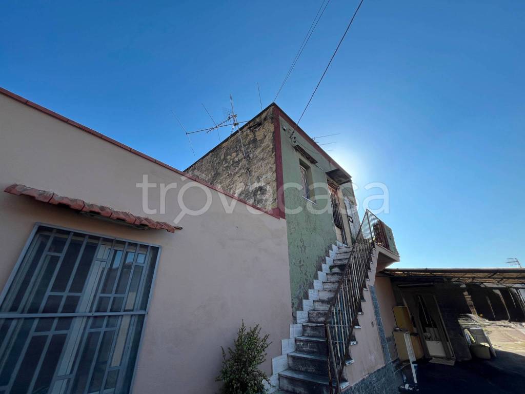 casa indipendente in vendita a Napoli in zona Ponticelli
