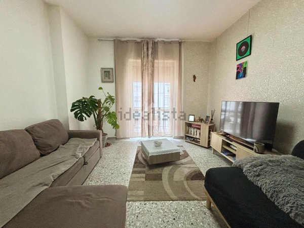 appartamento in vendita a Napoli in zona Poggioreale