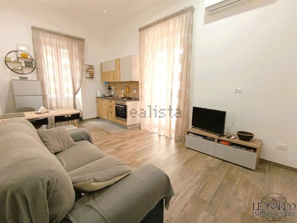 appartamento in vendita a Napoli in zona Arenella