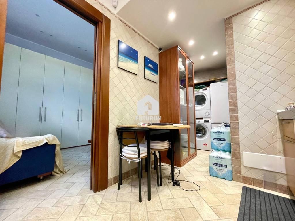 appartamento in vendita a Napoli in zona Zona Industriale-Ferrovia