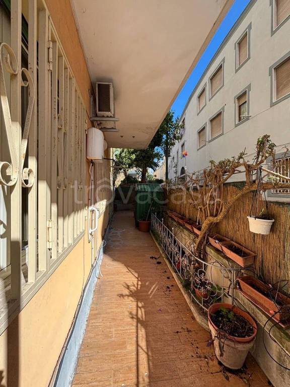 appartamento in vendita a Napoli in zona Posillipo