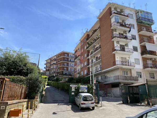 appartamento in vendita a Napoli in zona Vomero