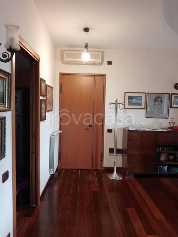 appartamento in vendita a Napoli in zona Posillipo