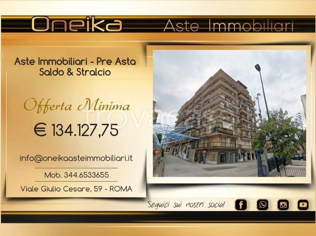 appartamento in vendita a Napoli in zona Pianura