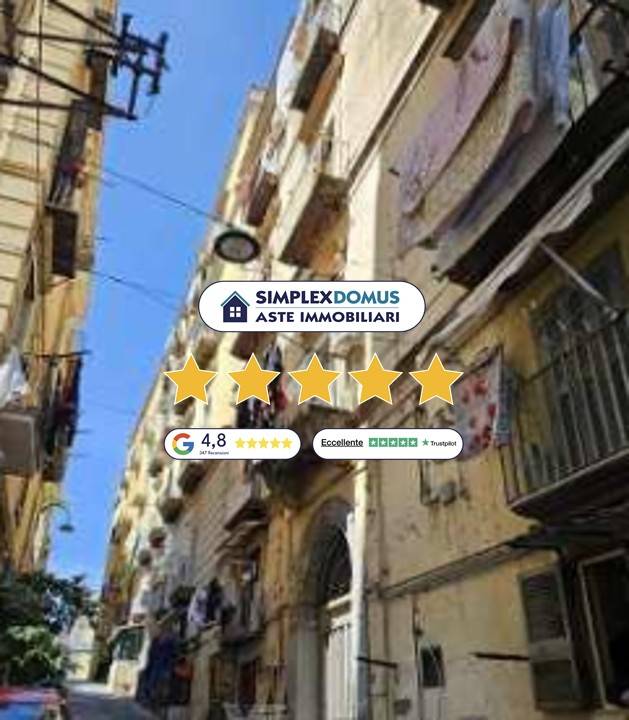 appartamento in vendita a Napoli in zona Stella