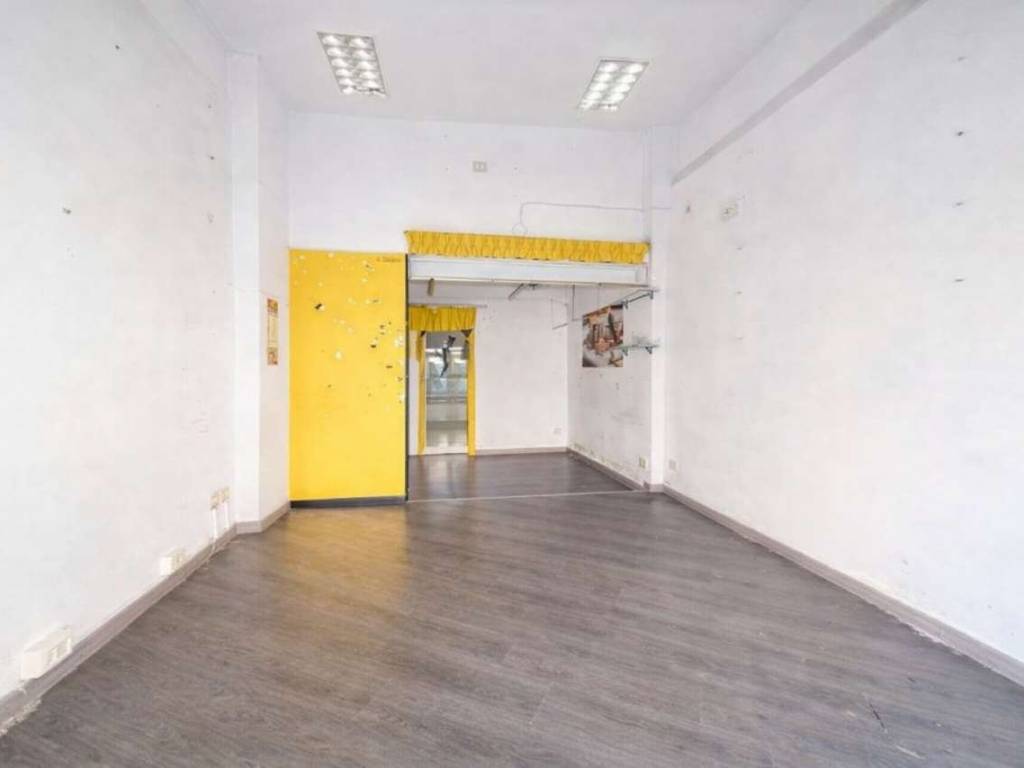 negozio in vendita a Napoli