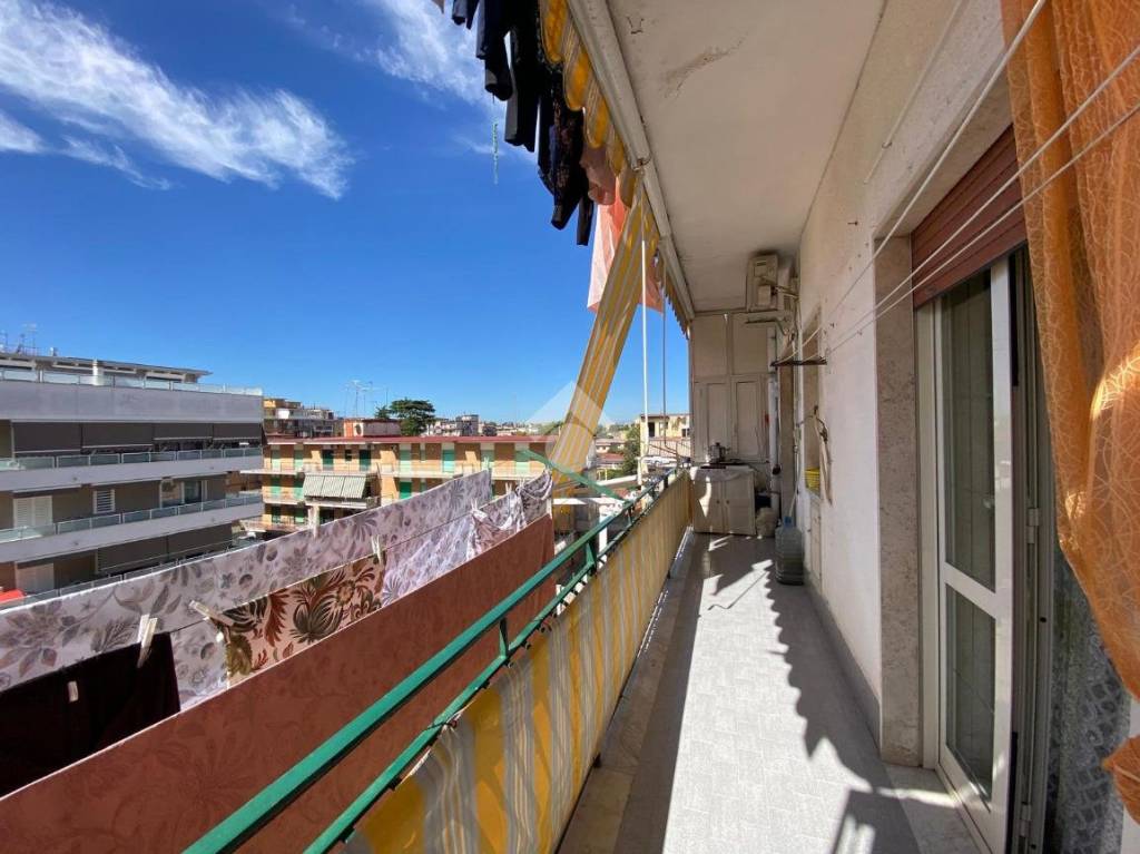 appartamento in vendita a Napoli in zona Secondigliano