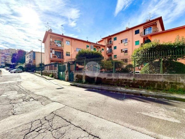 appartamento in vendita a Napoli in zona Soccavo