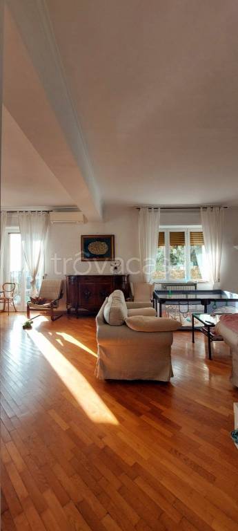 appartamento in vendita a Napoli in zona Posillipo