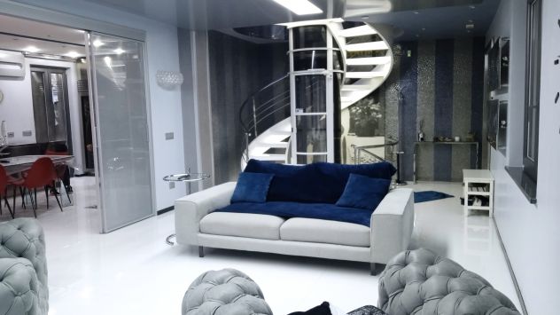 casa indipendente in vendita a Napoli in zona Soccavo